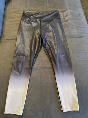 🖤🤍Zyia Ombre High-Waist Leggings - Black to white🖤🤍